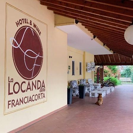 Hotel La Locanda Della Franciacorta Corte Franca Bagian luar foto