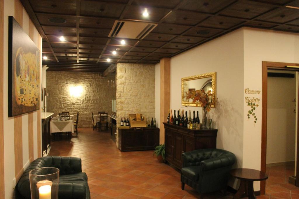 Hotel La Locanda Della Franciacorta Corte Franca Bagian luar foto