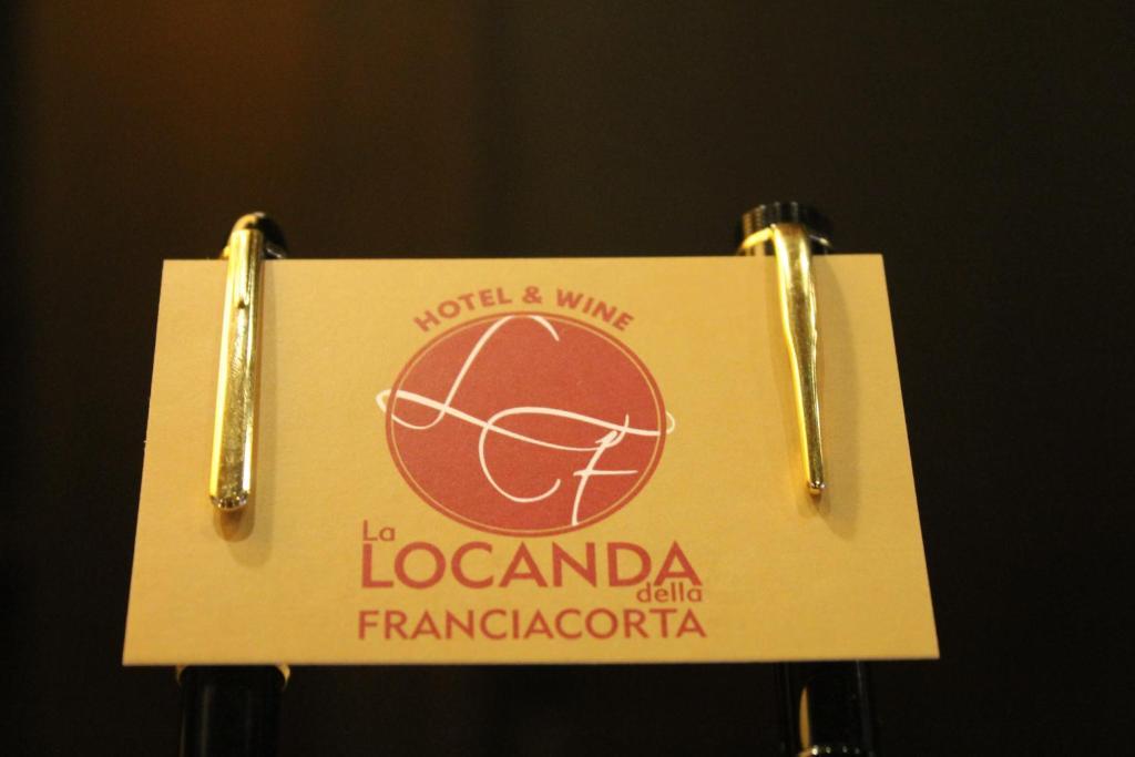 Hotel La Locanda Della Franciacorta Corte Franca Bagian luar foto